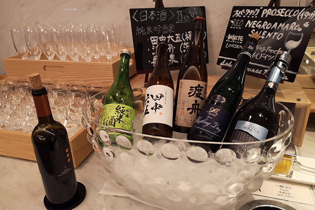 成田空港サクララウンジの日本酒