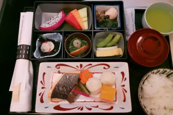 JALビジネスクラス機内食